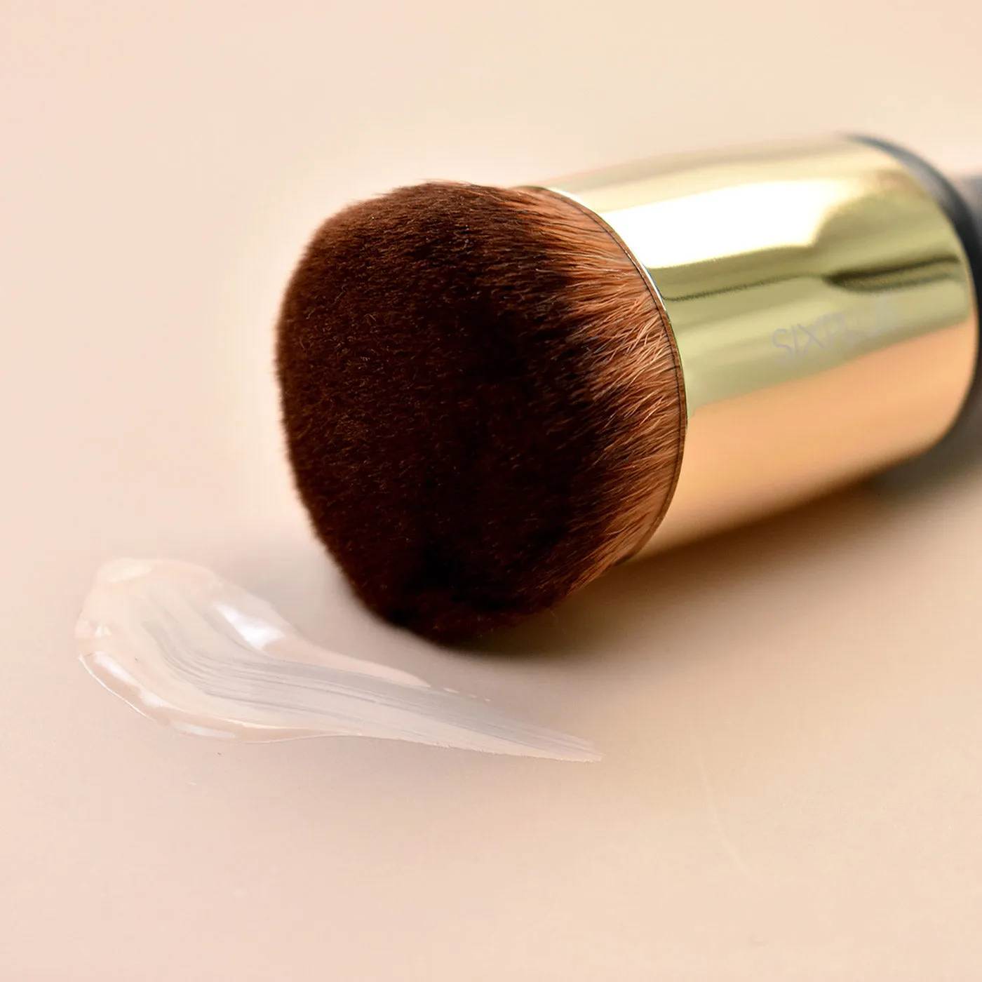 Black Round Foundation Brush