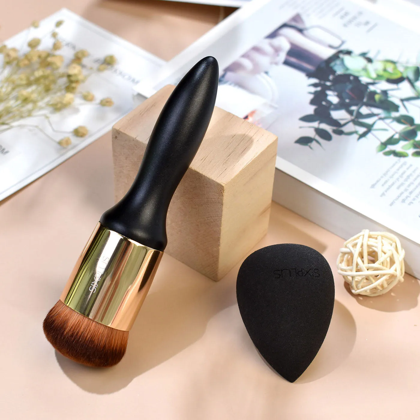 Black Round Foundation Brush